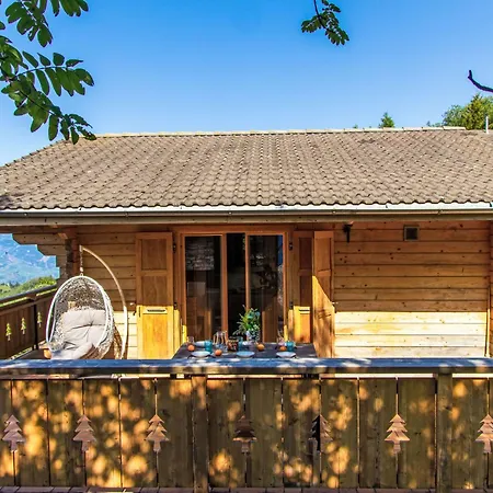 Le Loup- Le Renard Et La Belette By Interhome Nendaz