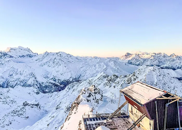 Le Loup- Le Renard Et La Belette By Interhome