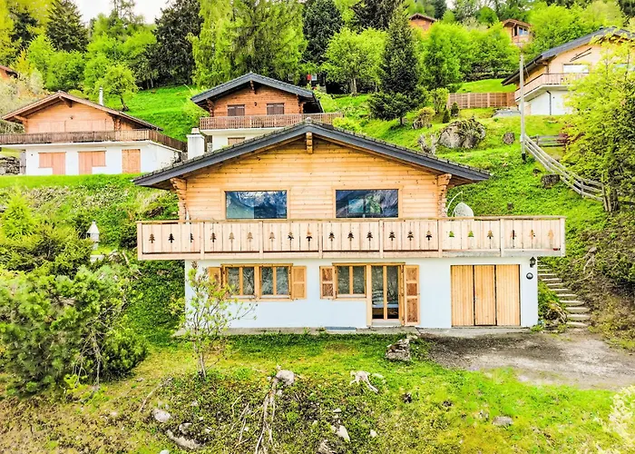 Le Loup- Le Renard Et La Belette By Interhome * Nendaz