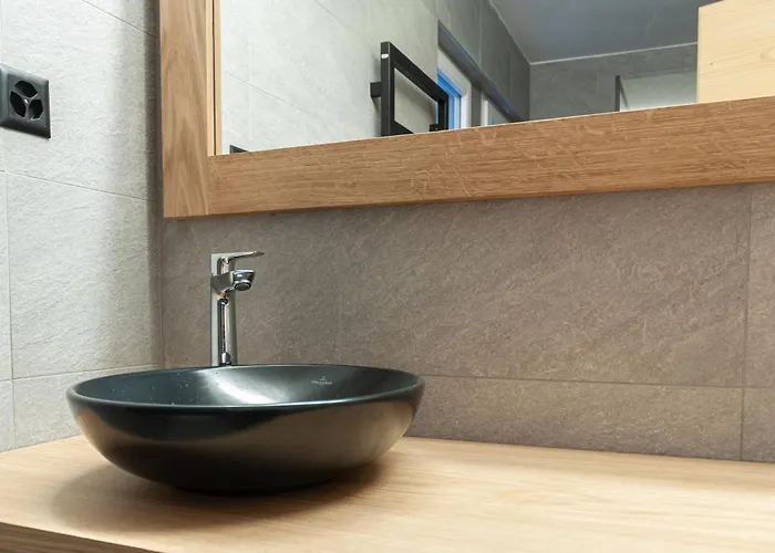 Le Loup- Le Renard Et La Belette By Interhome