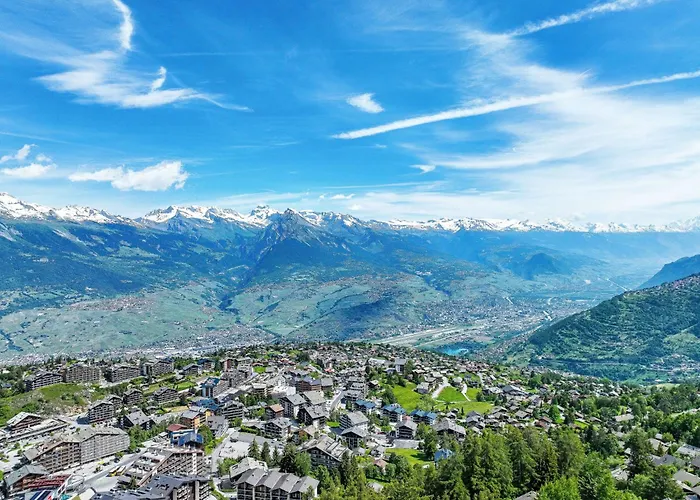 Le Loup- Le Renard Et La Belette By Interhome Chalet *