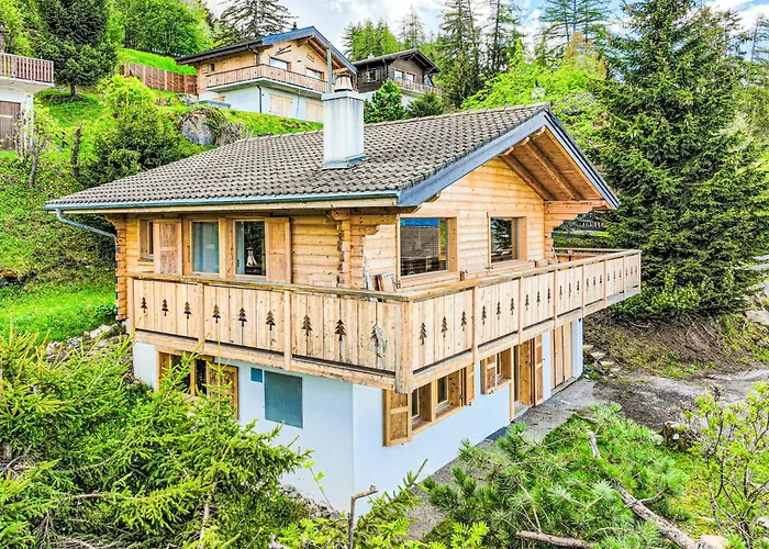 Chalet Le Loup- Le Renard Et La Belette By Interhome